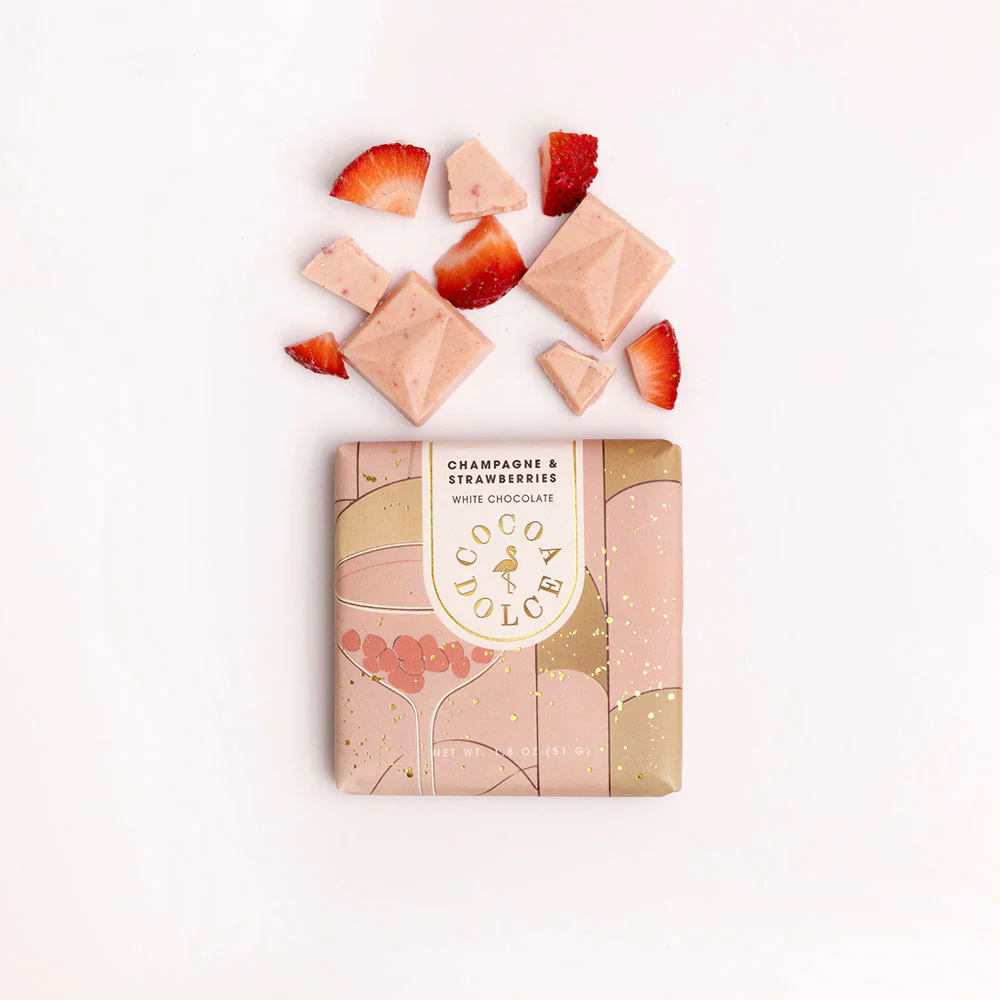 Champagne & Strawberries Chocolate Bar - Image 4